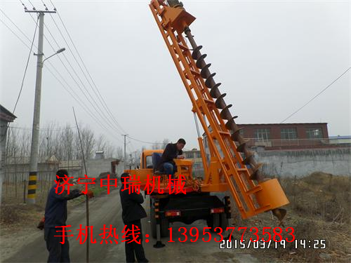 電線桿挖坑機廠家，電線桿挖坑機價格