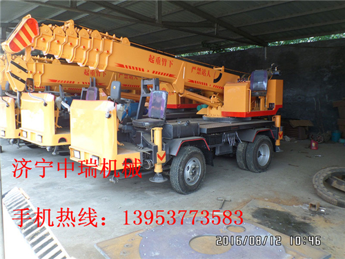 濟(jì)寧中瑞吊車自制5噸吊車 中瑞小型自制吊車廠家，中瑞自制5噸吊車價(jià)格，中瑞出售自制微型吊車原始圖片2