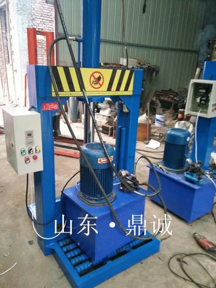 立式單刀電動液壓切膠機就數山東鼎誠的價格{zd1}質量{zh0}了原始圖片3