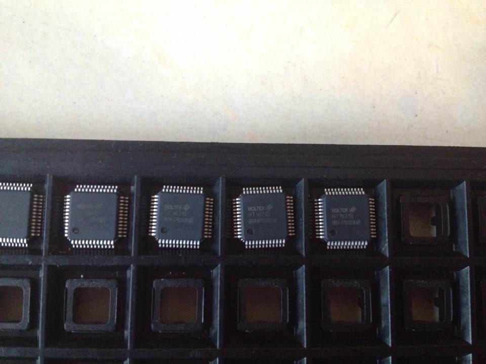液晶驅動IC  HT1621   LQFP44原始圖片2