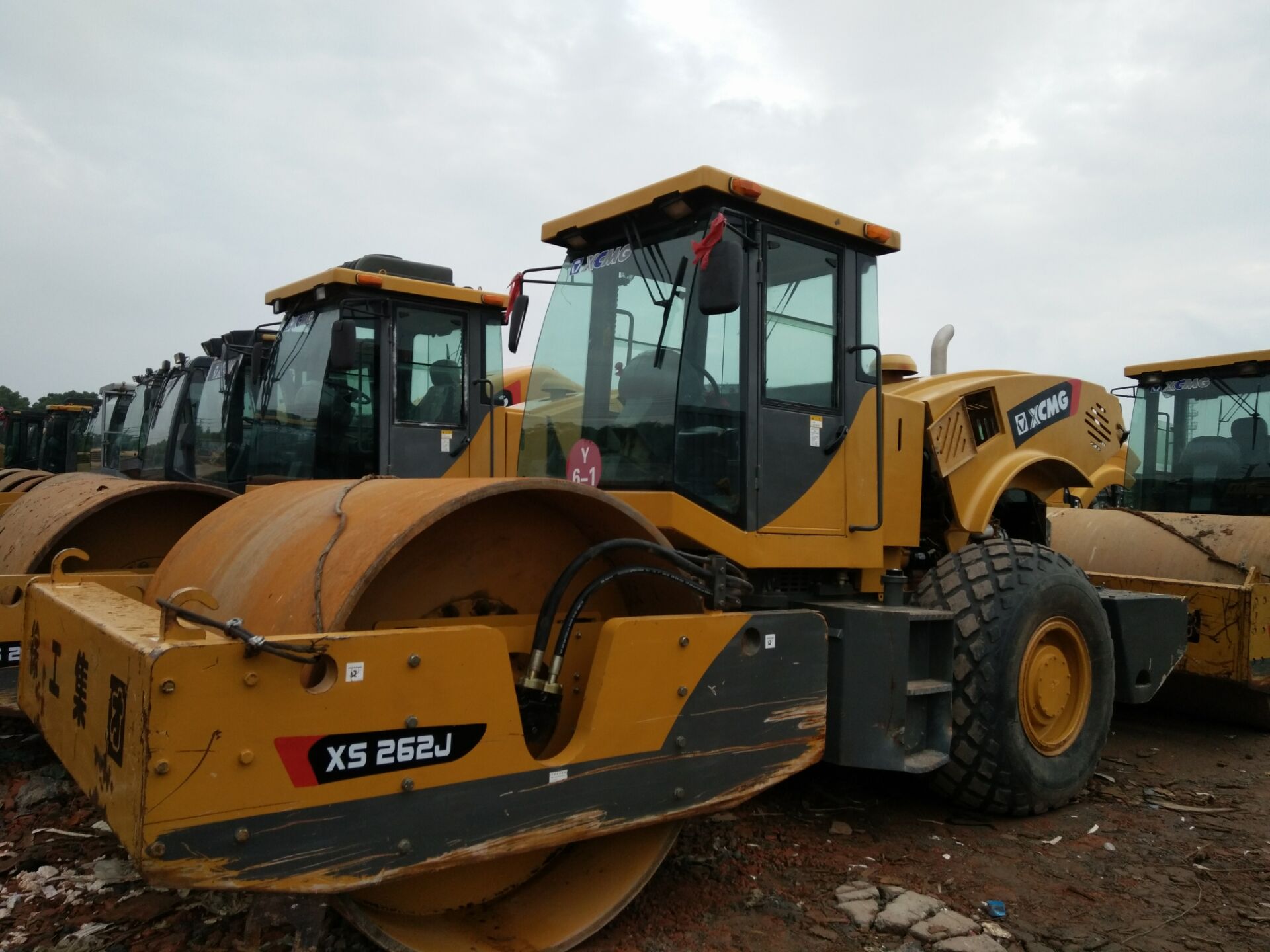 二手徐工26噸壓路機 9成新 精品車況 性能非常棒 個人一手車原始圖片2
