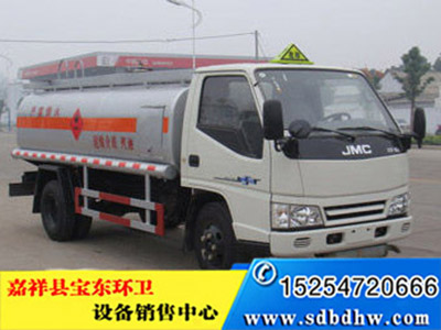 優(yōu)質(zhì)油罐車出售 大型油罐車 安全的油罐車 專業(yè)的油罐車就來寶東環(huán)衛(wèi)