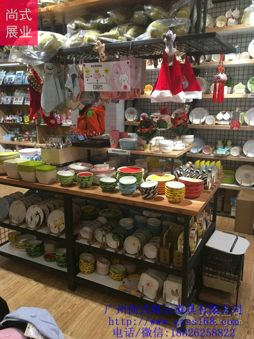 熙美誠品裝修風格、流行戀惠優品貨架設計