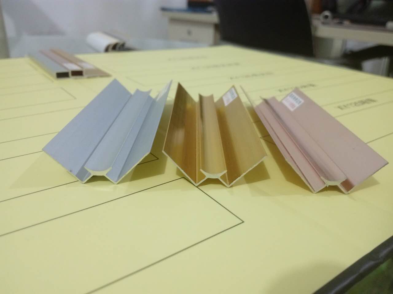 鋁合金T型條陰角陽角UV板裝飾條造型線包邊條廠家銷售13716850536原始圖片3