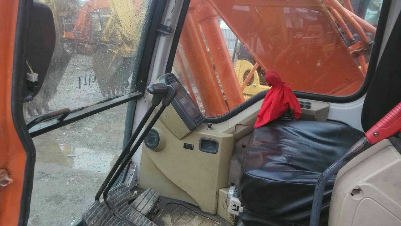 二手斗山500挖掘機