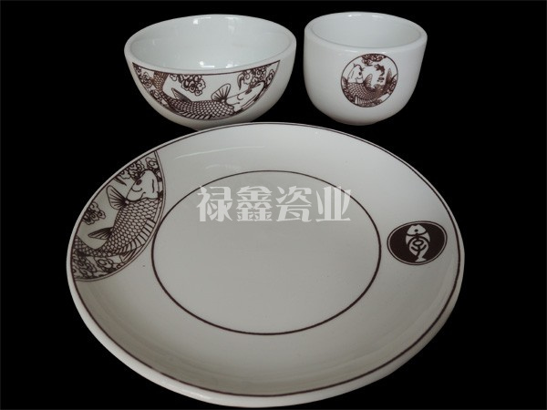 山東xd餐具哪家好，淄博祿鑫瓷業(yè)
