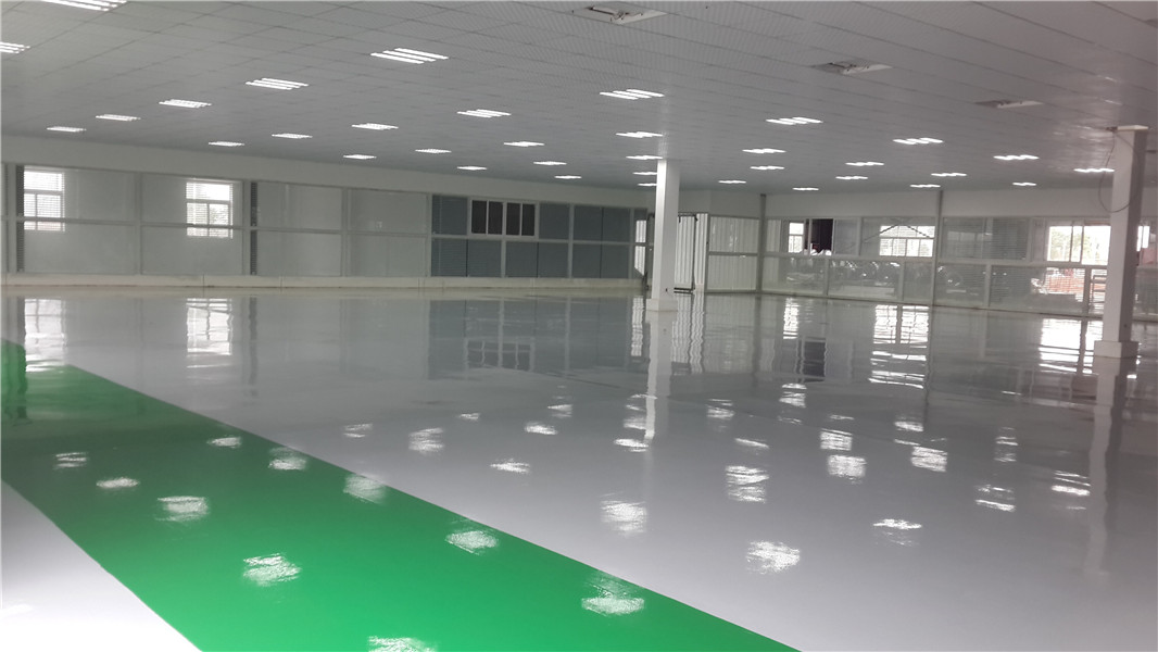 環氧地坪代理商|供應耐油性好的金剛砂耐磨地坪