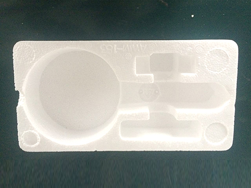 保利龍泡沫