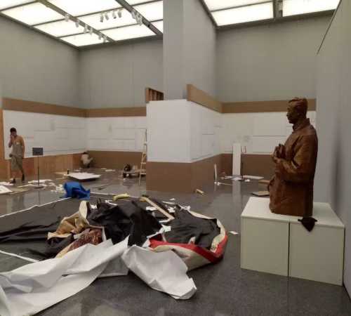 精品展廳裝修_大型展廳裝修_商場(chǎng)展廳搭建商