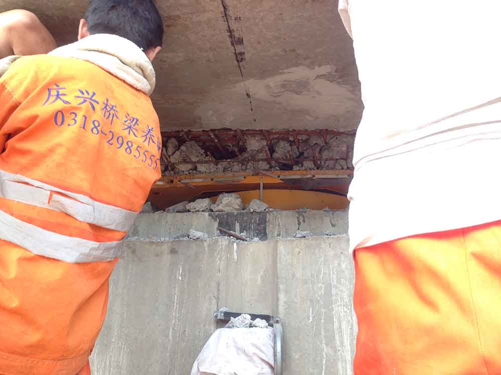 烏魯木齊橋梁支座更換安裝原始圖片3