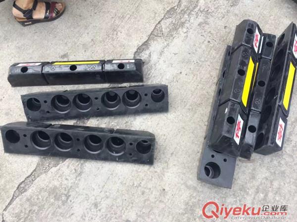 供應順路牌橡膠車輪擋規格及圖片