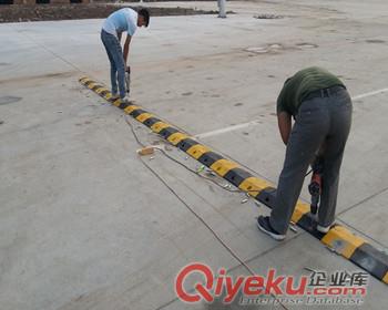 供應順路牌廠區車間專用鑄鋼減速板價格原始圖片2