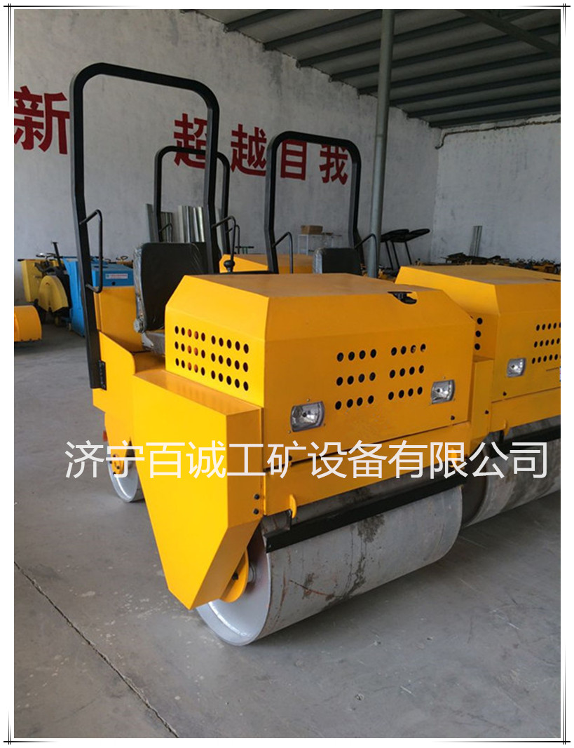 山東百誠專業(yè)生產(chǎn)定做小型銑刨機  馬路去除標線電動銑刨機