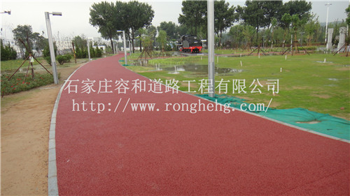 美麗鄉村彩色地坪施工 紅色透水混凝土地坪施工