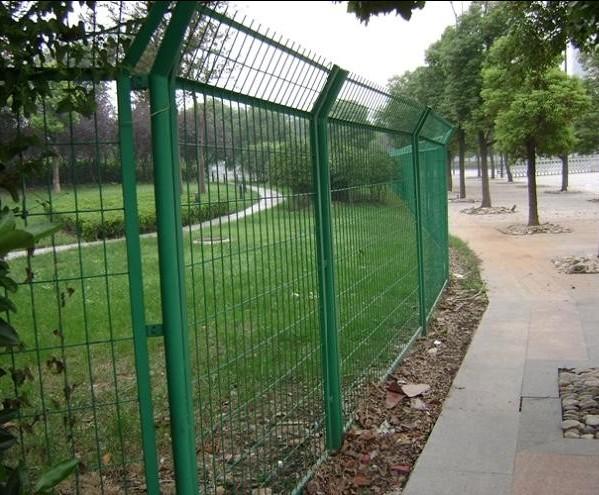 安順廠家直銷高速公路護欄網 山地護欄網 果園護欄 博賽元現貨供應防拋網