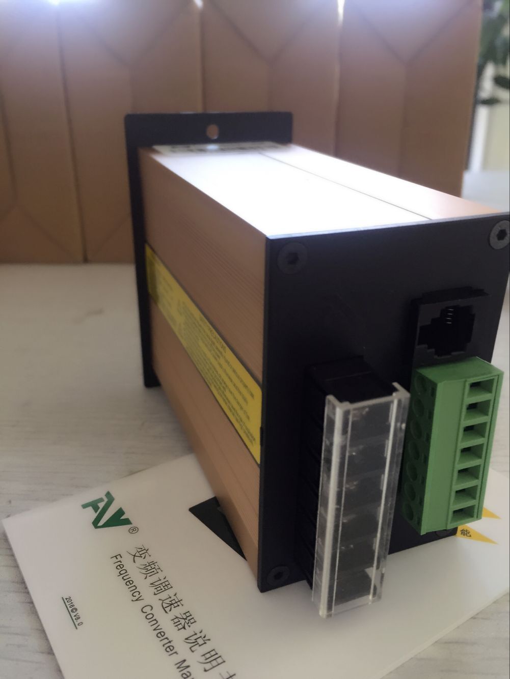 三相變頻器0.2KW 0.4KW風(fēng)機(jī)變頻器新風(fēng)空調(diào)靜音變頻器AS02-4W原始圖片3