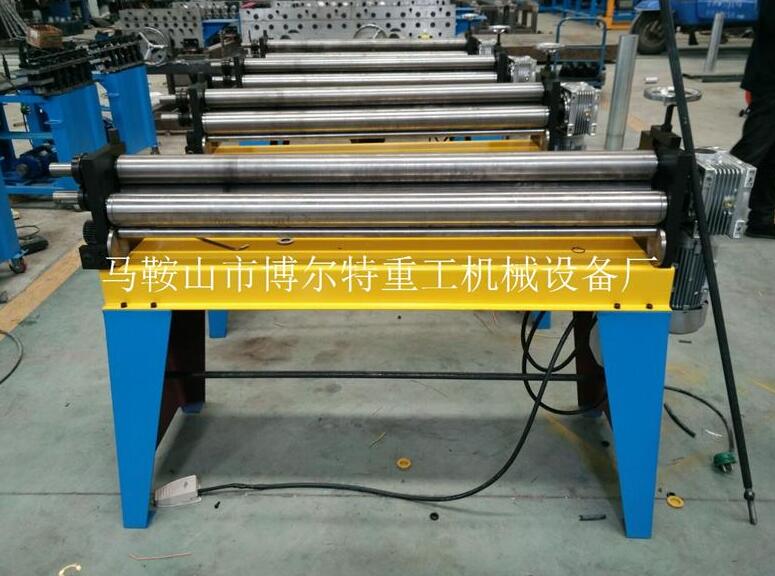 博爾特重工1.3米同步電動偏三星電動卷板機原始圖片3
