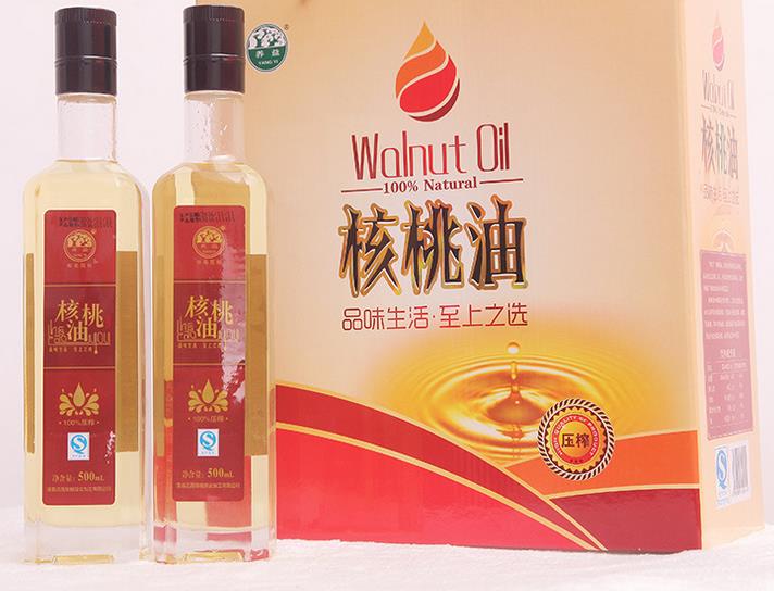 壓榨食用核桃油500ml 年貨禮盒裝植物油 嬰幼兒食用油廠家批發(fā)