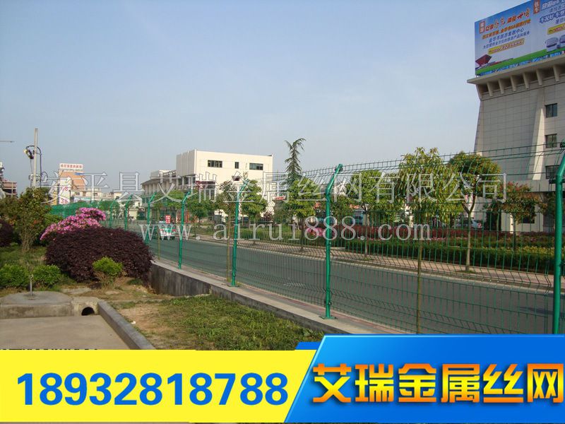 光伏場區圍欄供貨商：上等光伏場區圍欄就在艾瑞絲網