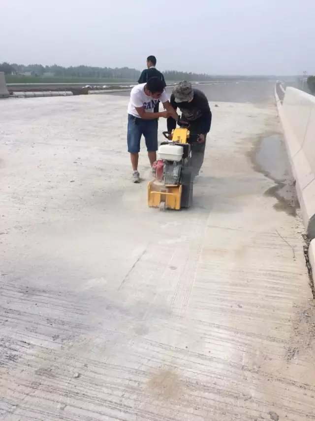 供應(yīng) 橋面  港口  靜壓小型銑刨機
