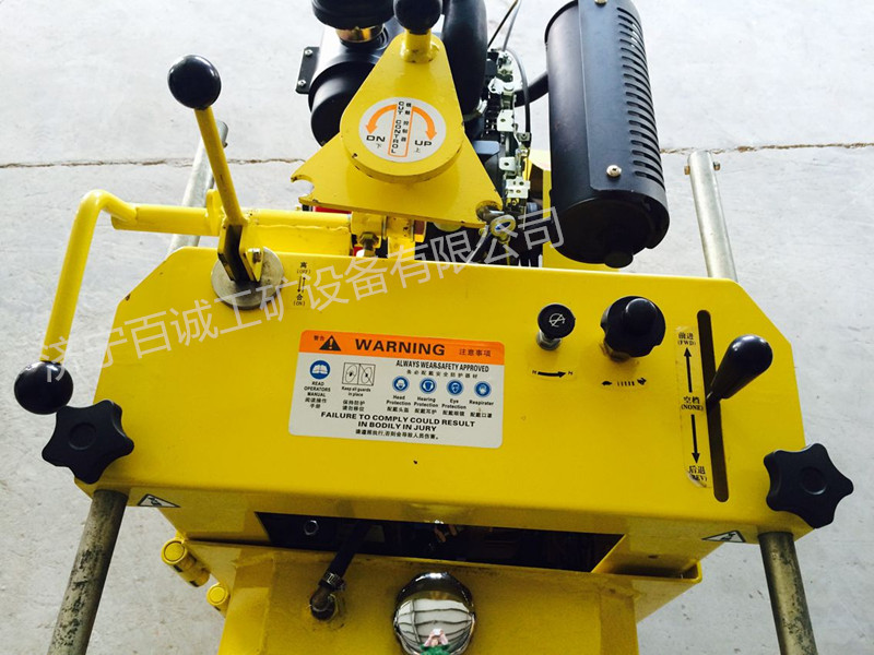 供應(yīng)港口  道路養(yǎng)護(hù) 小型液壓銑刨機(jī) 