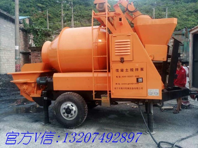 娄底搅拌托泵车