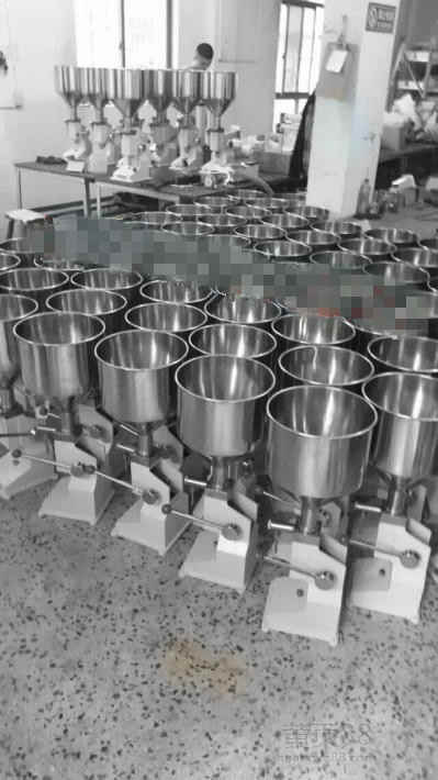天津沃發牌A03手動膏液灌裝機原始圖片3