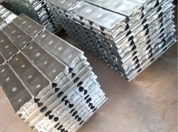 廠家低價批發環保低溫鋅合金材料,飾品壓鑄鋅合金,無鉛鎂鋅合金