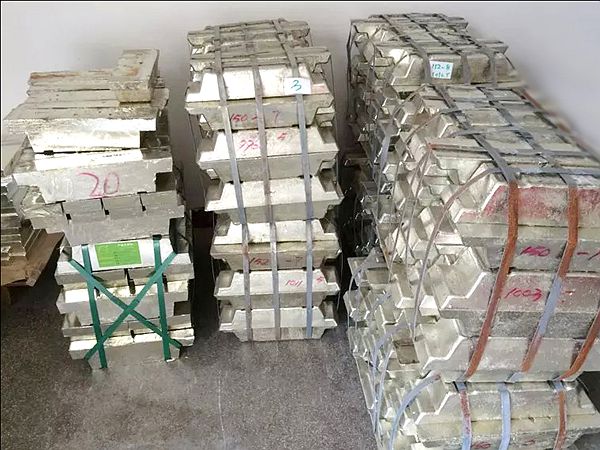 供應(yīng)有色金屬原材料錫錠,含量99.90錫錠,錫條,電鍍專用錫錠