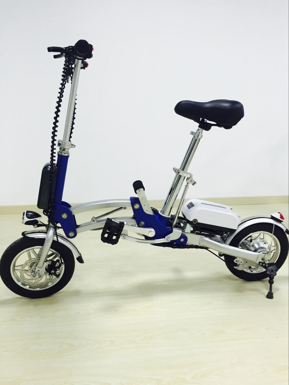 折疊電動(dòng)車風(fēng)靡市場 凱仕博以高品質(zhì)贏得市場