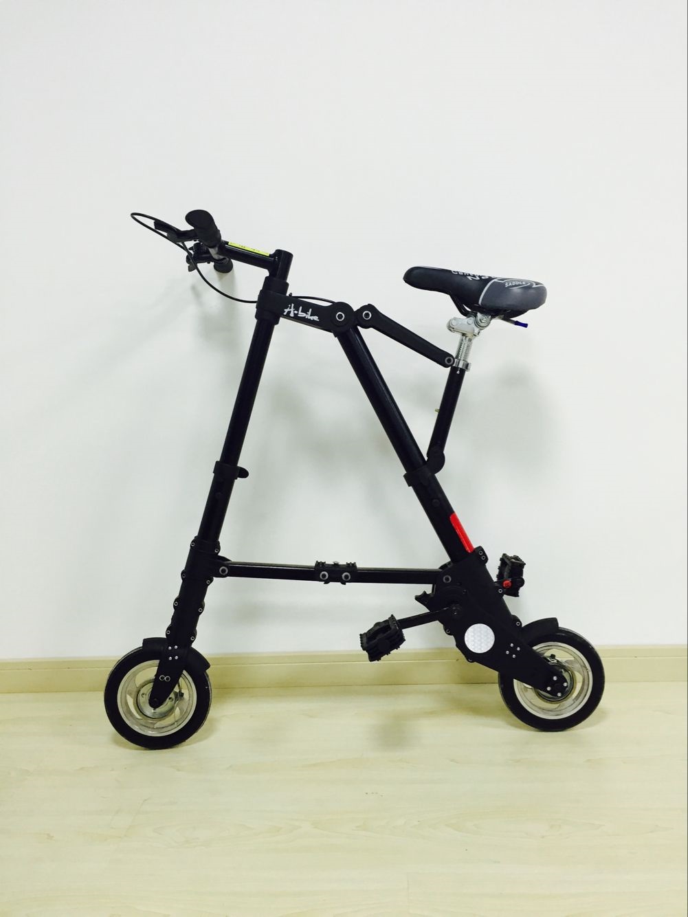 折疊電動(dòng)車風(fēng)靡市場 凱仕博以高品質(zhì)贏得市場