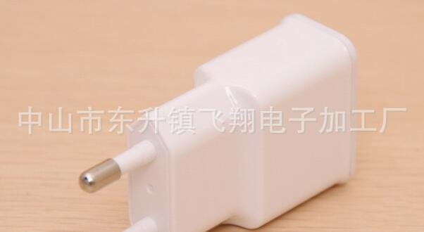 廠(chǎng)家直銷(xiāo),5V500MA安卓手機(jī)充電器