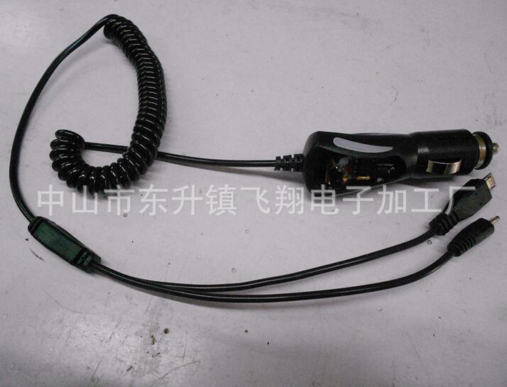 廠家直銷 三燈車充,5V500數(shù)碼充電器原始圖片3