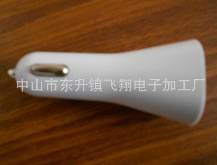 廠家直銷 時尚直觀車充 5V2.1A雙USB車載車充原始圖片2