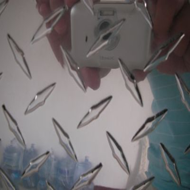 3003鏡面（指針型花紋鋁板）厚度：1.0-10mm