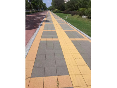 隴南滲水磚：甘肅滲水磚知名廠家