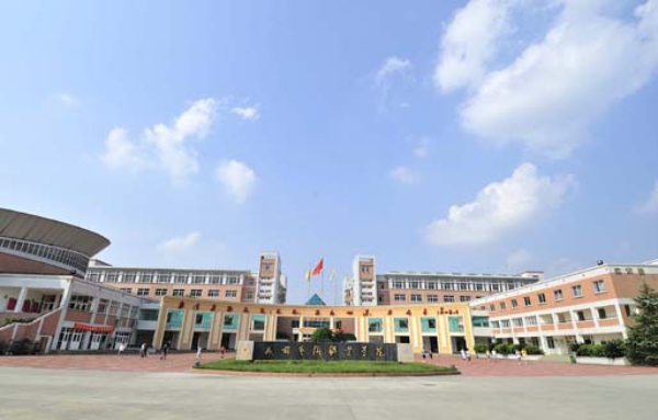 西翔航空學院寢室照片