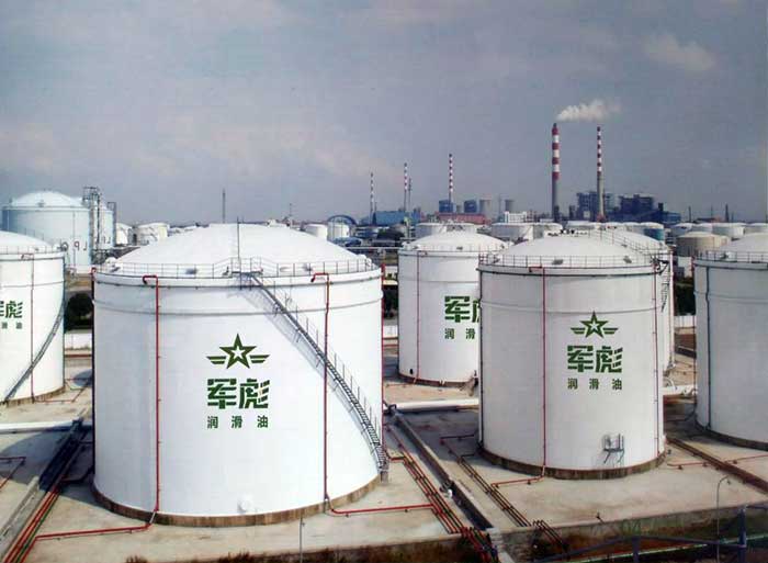 工業潤滑油代理液壓油的基本性能要求