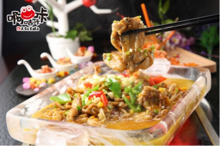 啊咕咔咔主題餐廳做的人多嗎