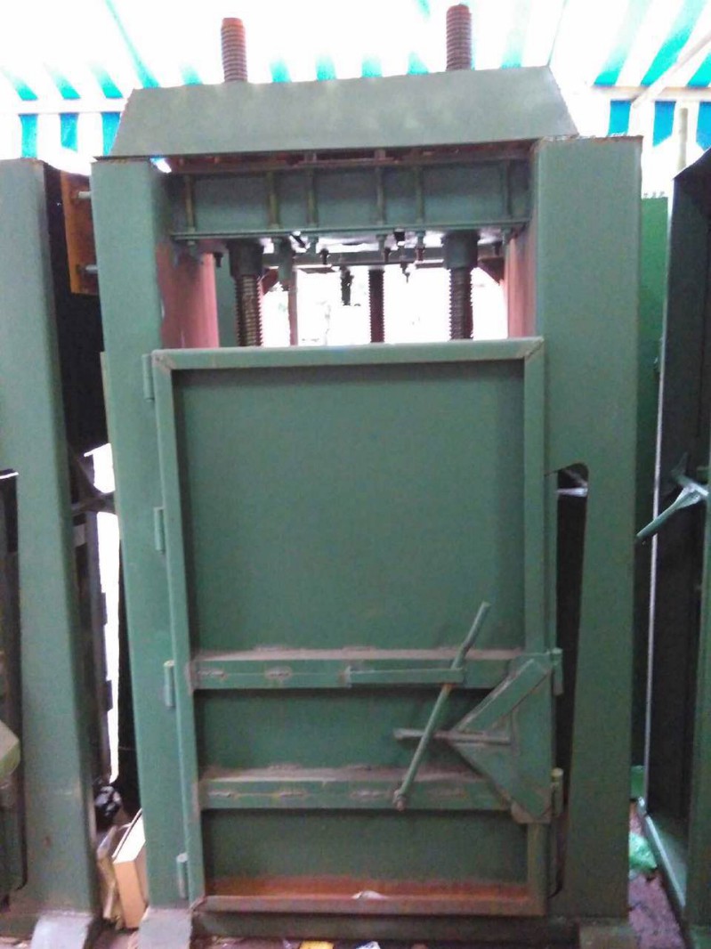溫州高速針刺機(jī)廠家-蒼南縣宜山洋紡紡織機(jī)械廠