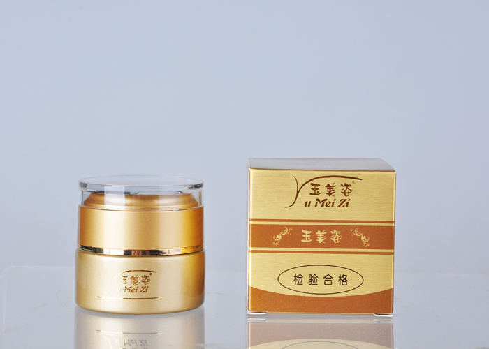 活力瑩采煥顏霜