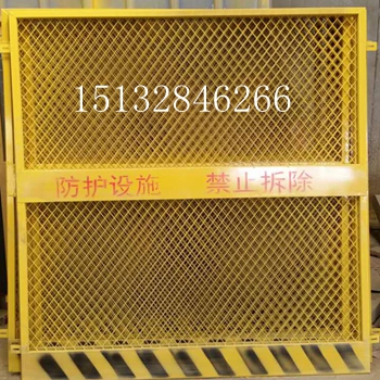 施工電梯安全門、鋼板網(wǎng)施工電梯防護(hù)門、工地臨時井口安全門原始圖片3