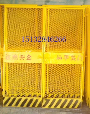 工地電梯洞口安全門、定型臨時(shí)電梯防護(hù)門、菱形孔施工電梯門