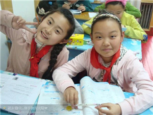 洛陽(yáng)小孩子小飯桌怎么樣原始圖片2