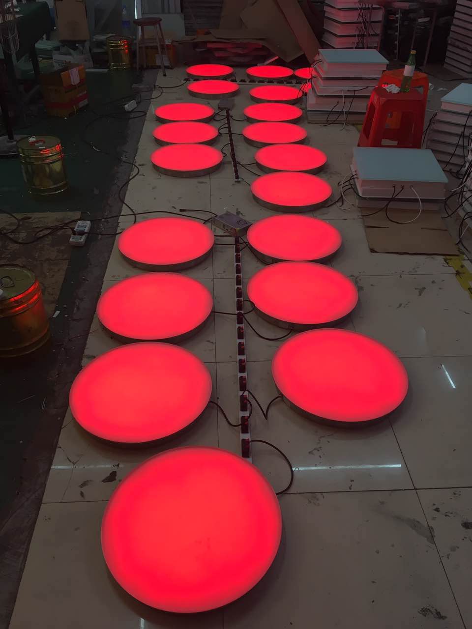發(fā)光效率高的LED圓形感應(yīng)地磚燈——信譽(yù)好的LED圓形感應(yīng)地磚燈