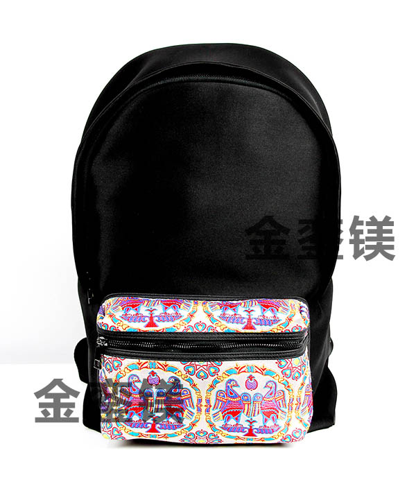 金鑾鎂書包