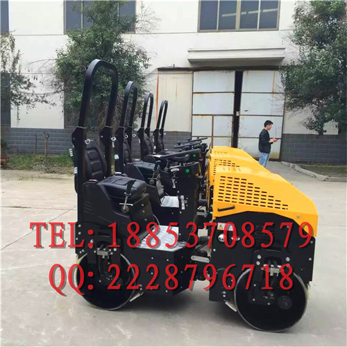 弗斯特1噸壓路機(jī)參數(shù) 全液壓壓路機(jī)使用進(jìn)口的各種高級(jí)配置原始圖片2