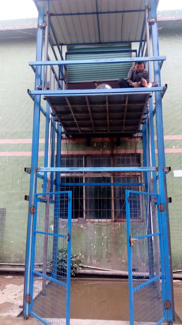 油缸鏈條式升降機
