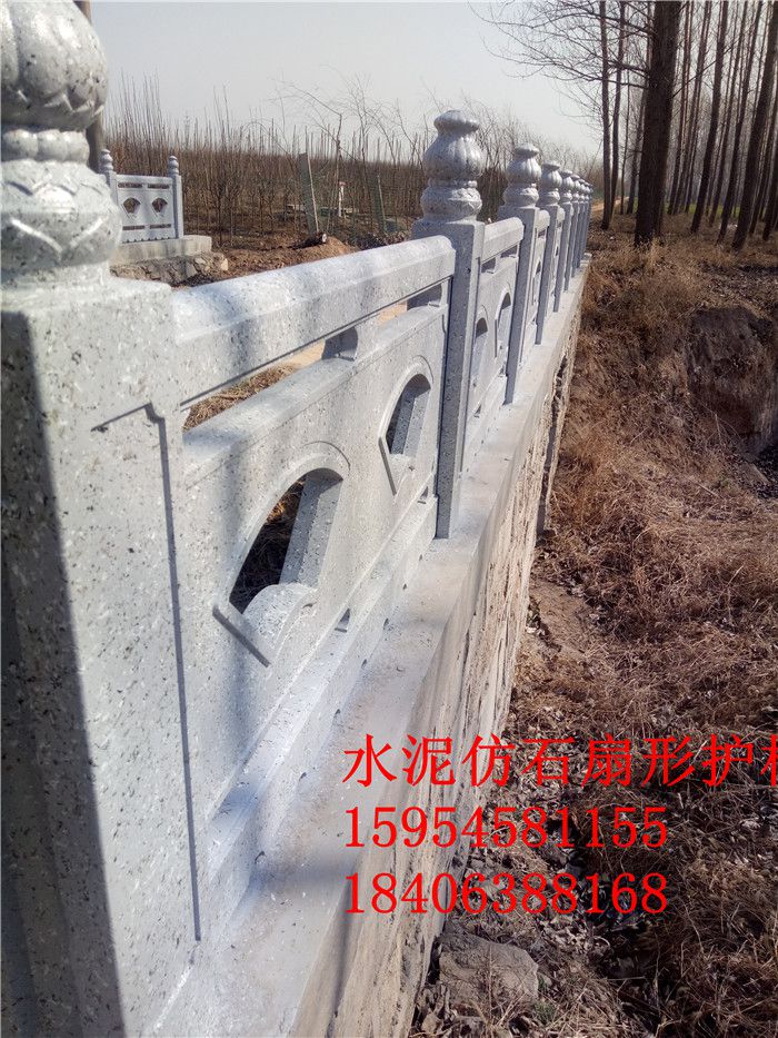 湖北省武漢市  水泥防腐木松樹樁低價(jià)促銷
