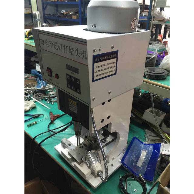 T8 automatic nailing machine